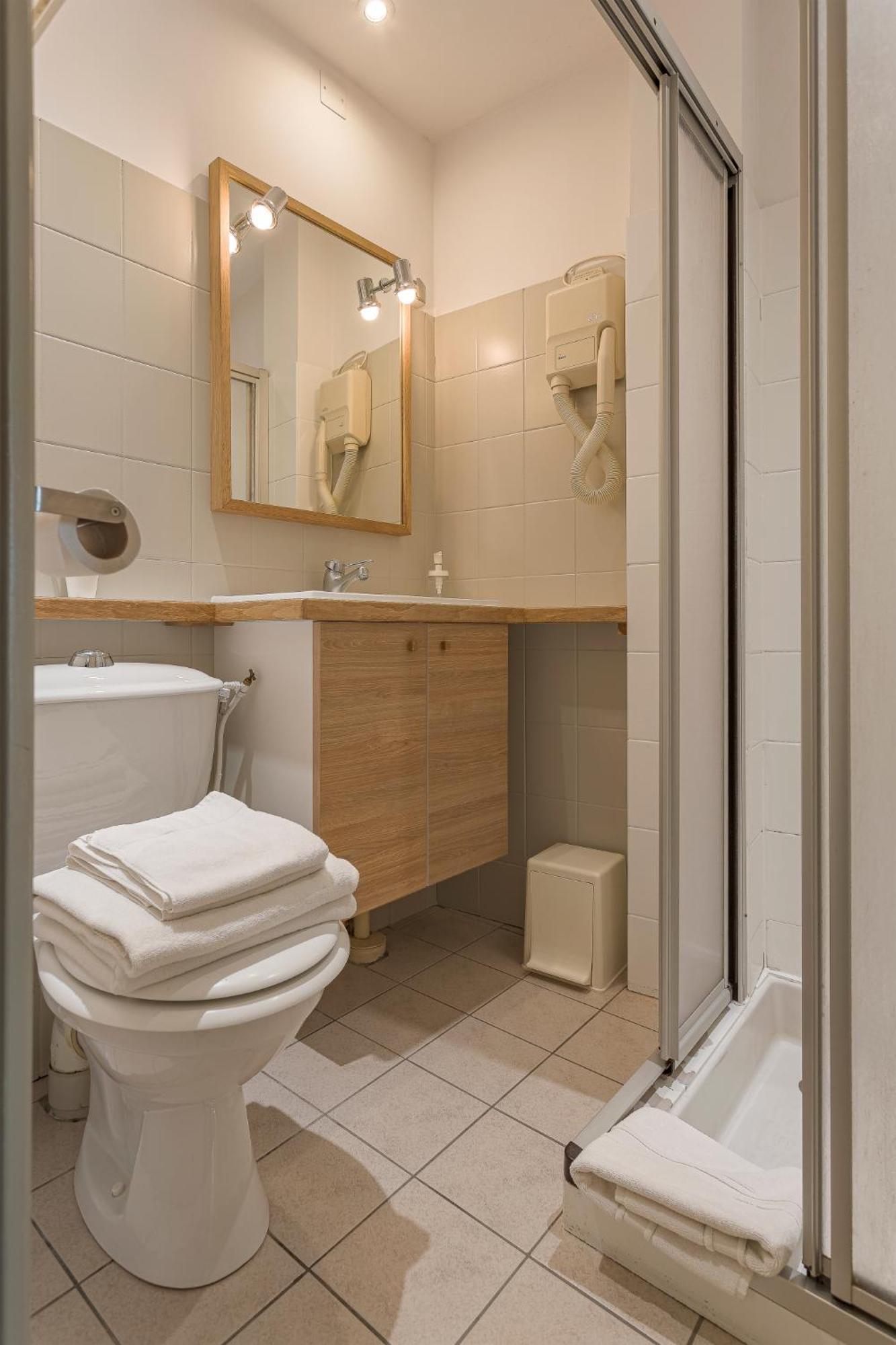 Residence L'Atelier Ennezat Bagian luar foto