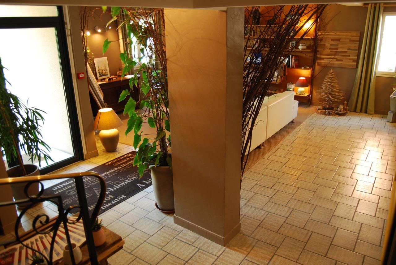 Residence L'Atelier Ennezat Bagian luar foto